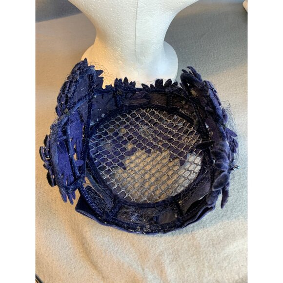 Ladies Navy Flowers with Velvet Bow Hat Vintage - Picture 5 of 9